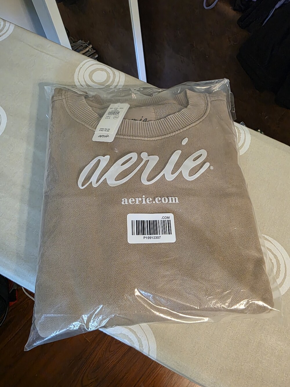 aerie Festival Fringe Crew Sweatshirt - Size L - Picture 2 of 6